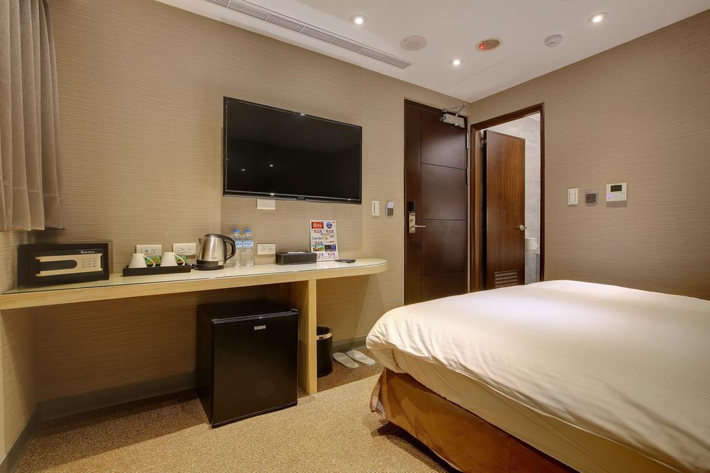 Bayman Hotel Taipei Exterior photo