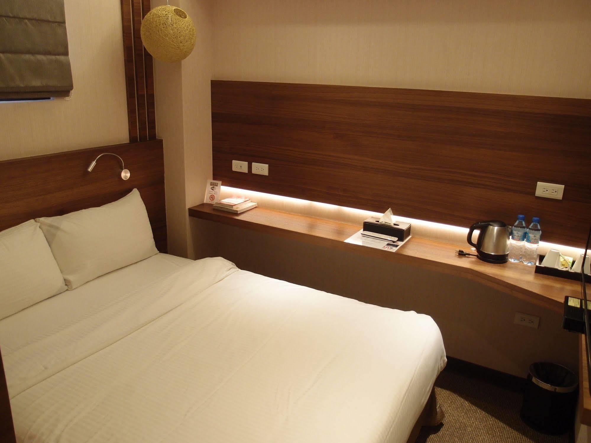 Bayman Hotel Taipei Exterior photo